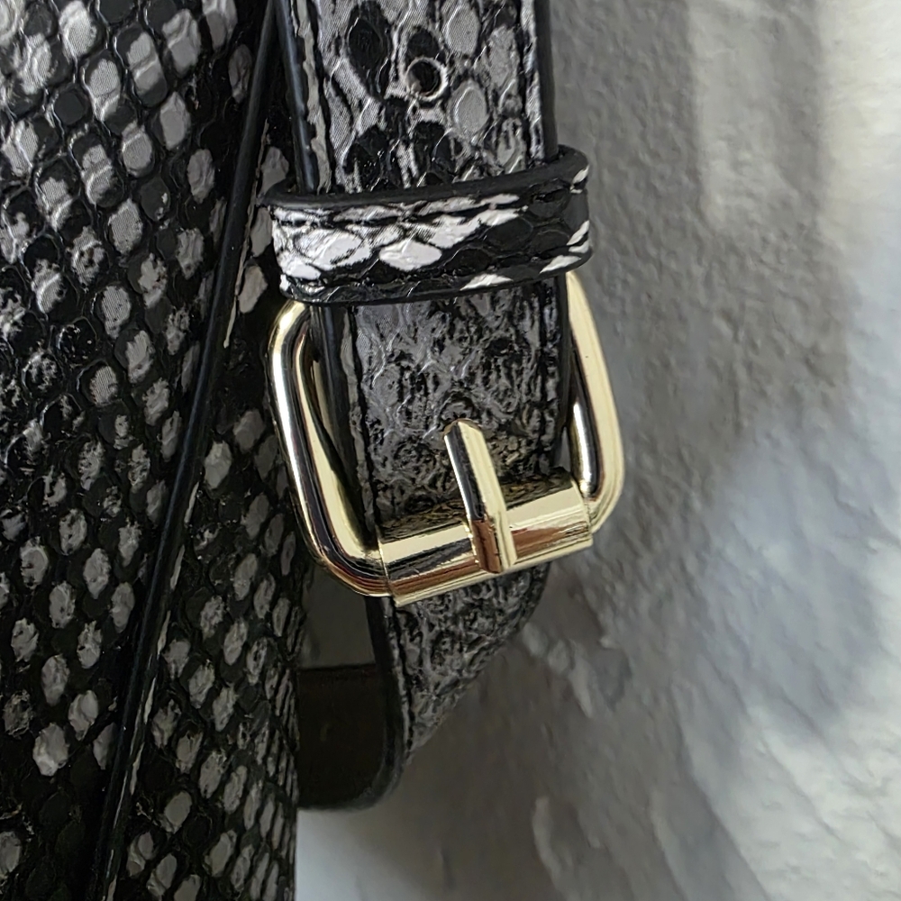 Jules Kae Urban Outfitters Snakeskin Tote Bag - Picture 4 of 12